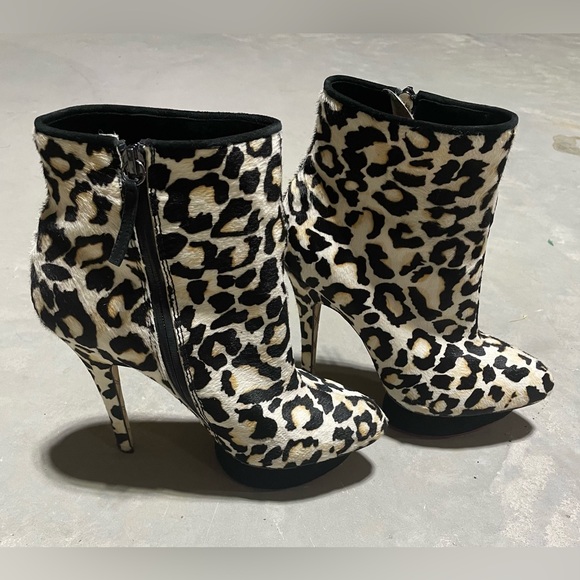 L.A.M.B. Cheetah print pony hair platform ankle boots Size 9 - Picture 7 of 11